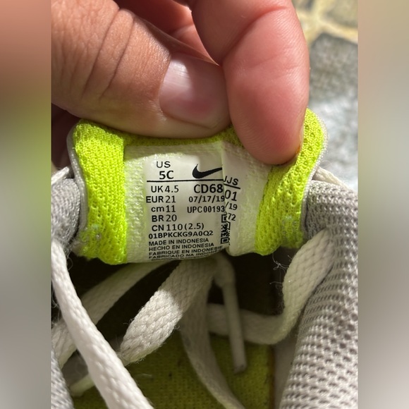 Nike Air Max Kids Grey with Neon Yellow & Black Accent Sneakers - Picture 10 of 12